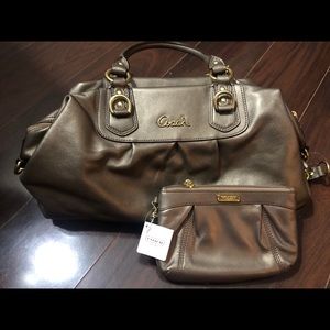 Coach tote bag with wristlet